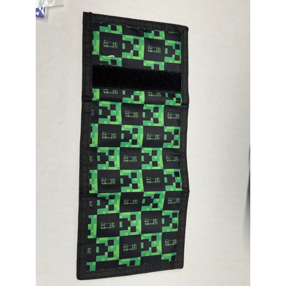 Minecraft Creeper Insulated Lunch Bag and Wallet 2 Piece Set - Picture 4 of 5